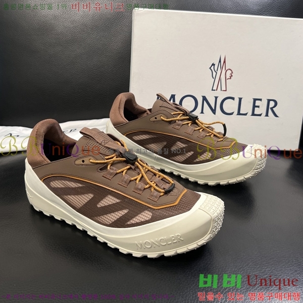 ���� ��**�� ����Ŀ�� MO9906801-3