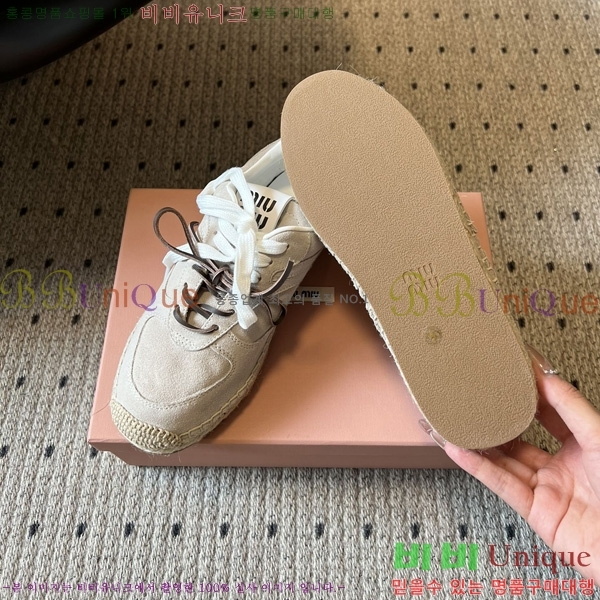���� �̿�̿� ����Ŀ�� M1050688-1