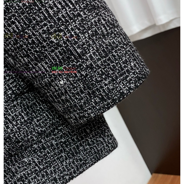 ���� ���ڷ� ��ġ�ڸ� ���� BC618243-2