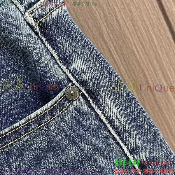 ���� ���ڷ� ��ġ�ڸ� û���� BC247400
