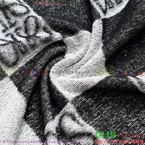 ���� �ο��� ���� Ƽ���� LE5123863-2