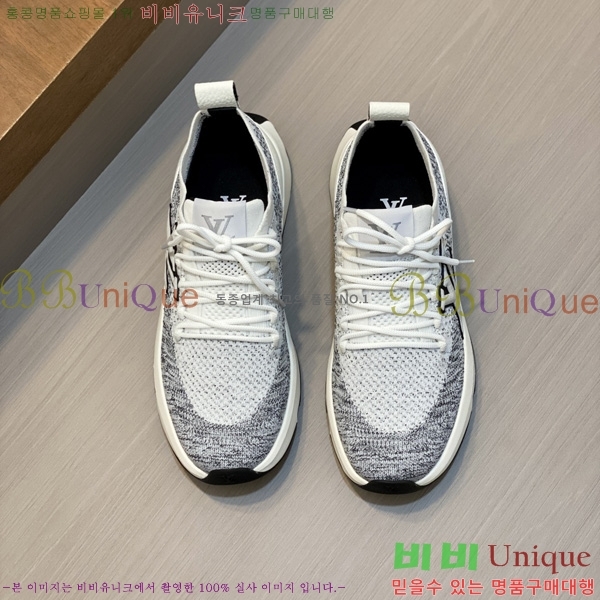 �ְ��� ���� ���̺��� ����Ŀ�� LV611755-2