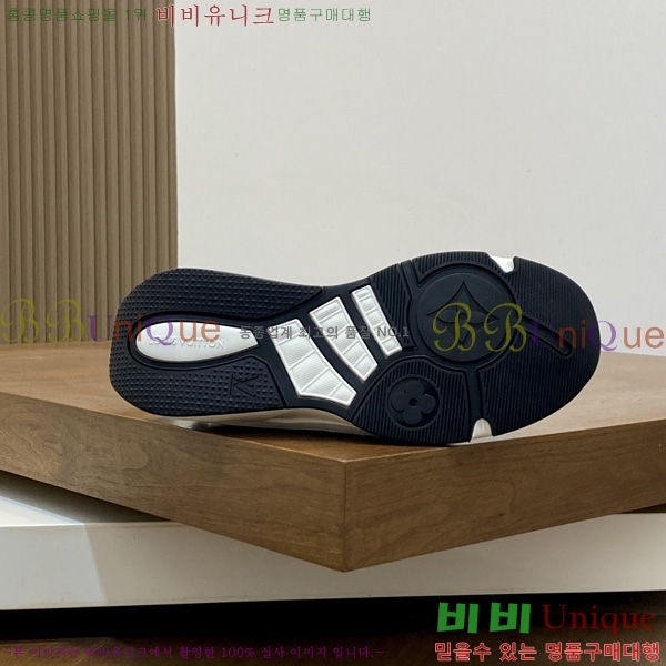 �ְ��� ���� ���̺��� ����Ŀ�� LV611755-1