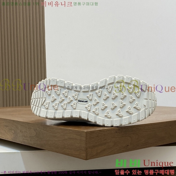���� ��**�� ����Ŀ�� M9706625-5