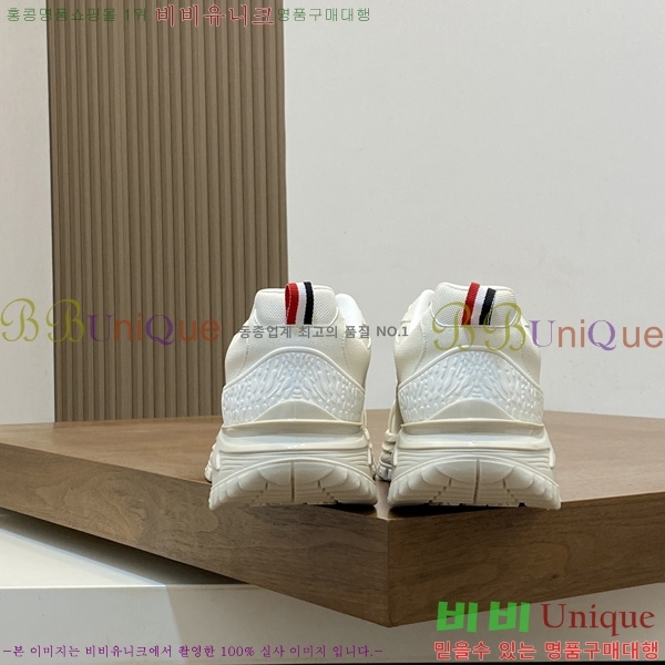 ���� ��**�� ����Ŀ�� M9706625-3