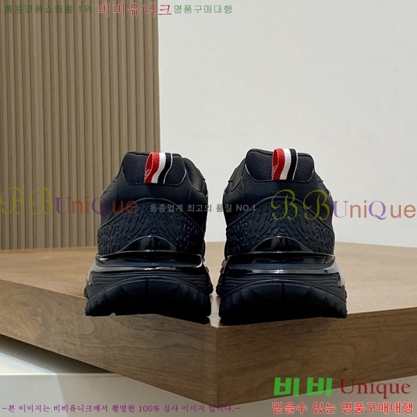 ���� ��**�� ����Ŀ�� M9706625-2
