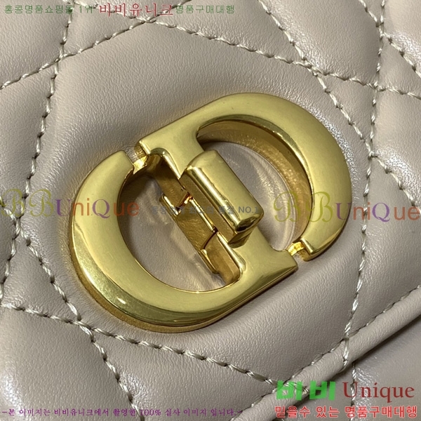 ��� Miss Caro Ŭ��ġ�� DO450665-103