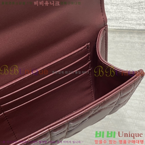 ��� Miss Caro Ŭ��ġ�� DO450665-104