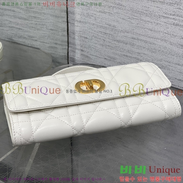 ��� Miss Caro Ŭ��ġ�� DO450665-107