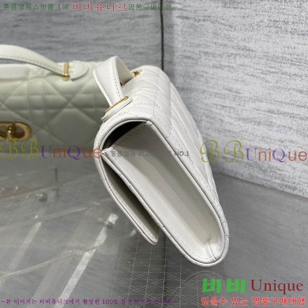 ��� Miss Caro Ŭ��ġ�� DO450665-107