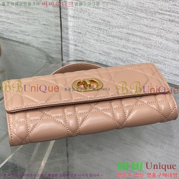 ��� Miss Caro Ŭ��ġ�� DO450665-109