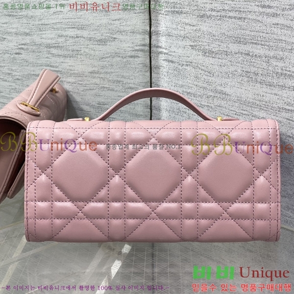��� Miss Caro Ŭ��ġ�� DO450665-111