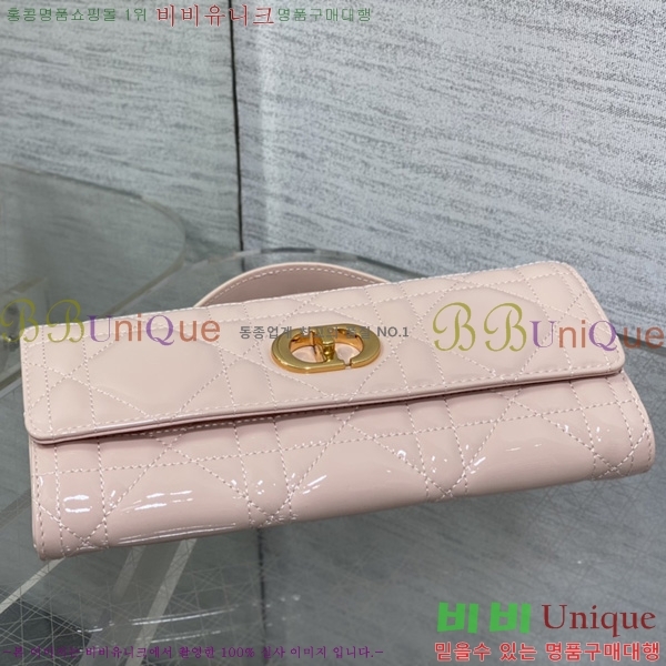 ��� Miss Caro Ŭ��ġ�� DO450665-116