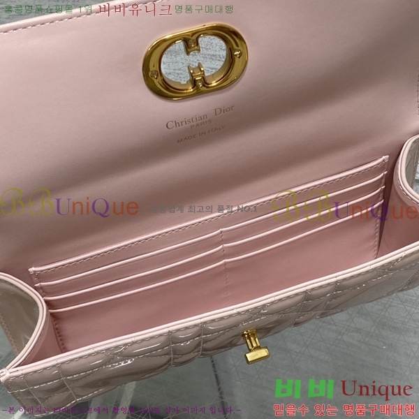 ��� Miss Caro Ŭ��ġ�� DO450665-116