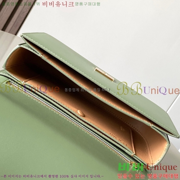 #�ο��� Goya ũ�ν��� LOEW9067-101
