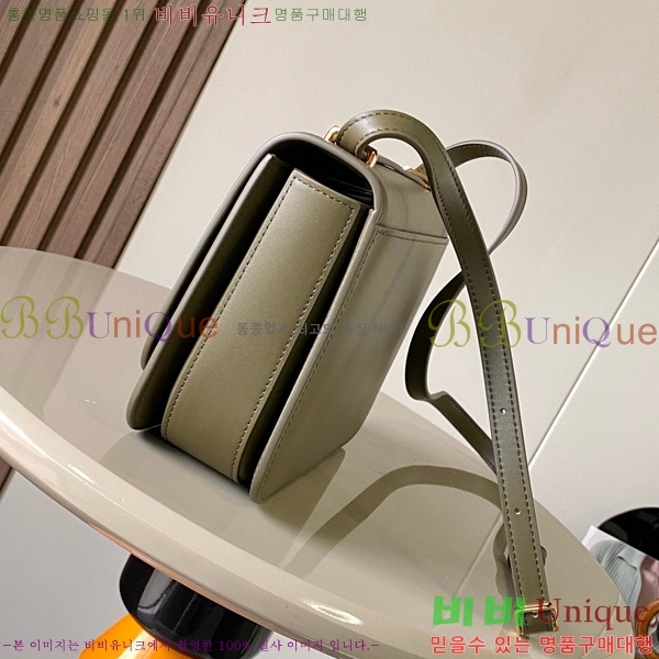 #�ο��� Goya ũ�ν��� LOEW9067-106