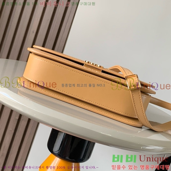 #�ο��� Goya ũ�ν��� LOEW9067-107