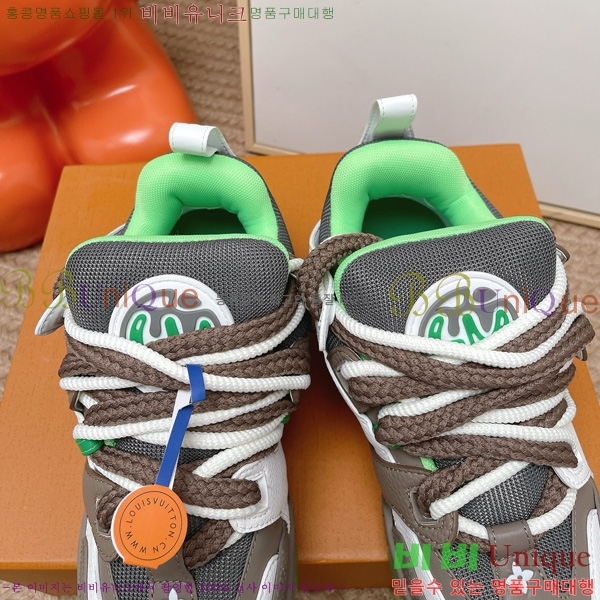 �ְ��� ���� ���̺��� ����Ŀ�� LV3777051-3