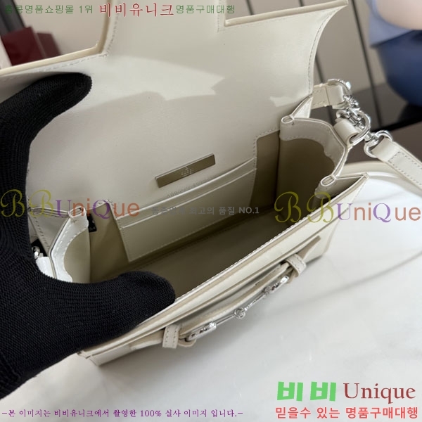 #��* Ȧ���� �ο��� ���� ž �ڵ�� A006O9-5