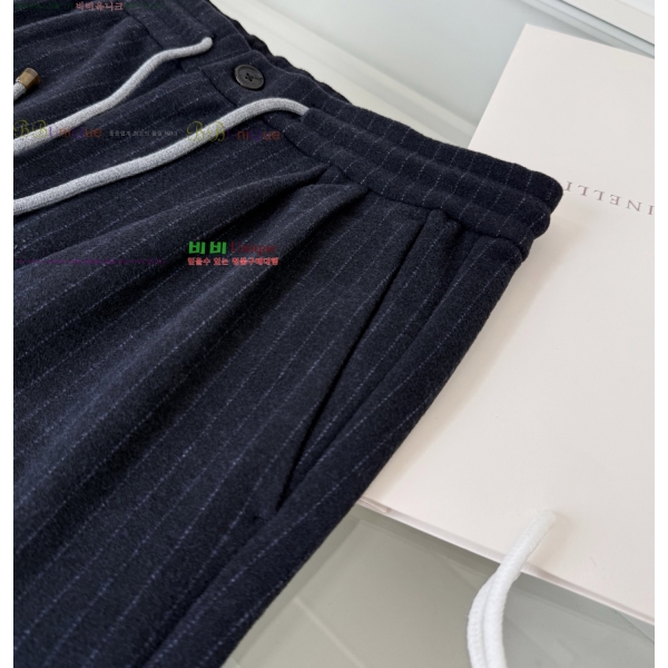 ���� ���ڷ� ��ġ�ڸ� ���� BC215643-1
