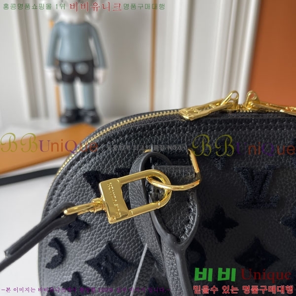 ����*�� Alma BB ũ�ν��� M28902-001