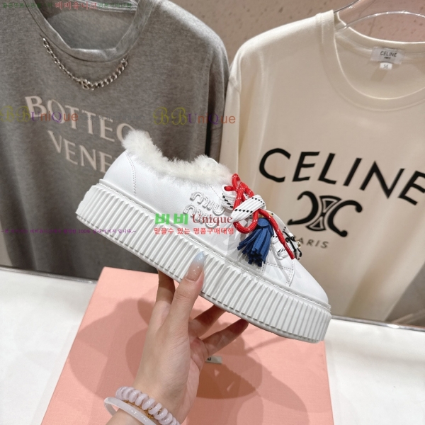 ���� �̿�̿� �þ �� ����Ŀ�� 34MU2610214-3