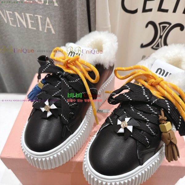 ���� �̿�̿� �þ �� ����Ŀ�� 34MU2610214-4