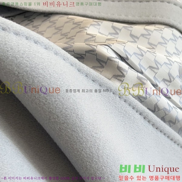 �������� ��**�� ��Ʈ MAX44356022-9