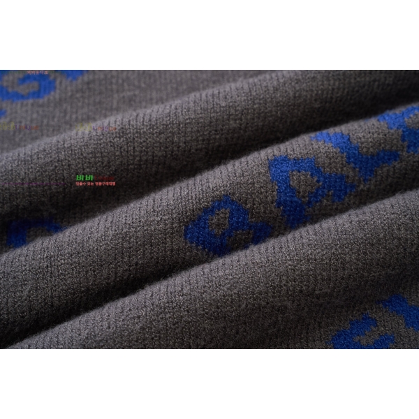 �������� �߷��þư� ������ BA525670677-7