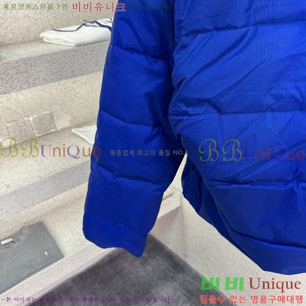 �ְ��� ���� �߷��þư� �ٿ� �е� BA5864568-1
