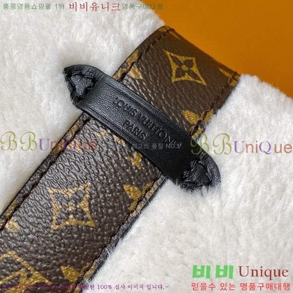 #����*�� Pochette Mia ����� M26245-101