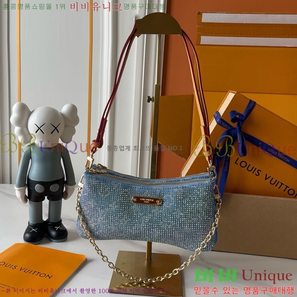 ����*�� Liv Pochette ����� M83301-001