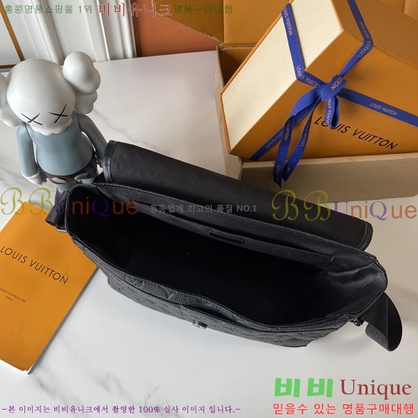 ����*�� Courrier ũ�ν��� M28781-001