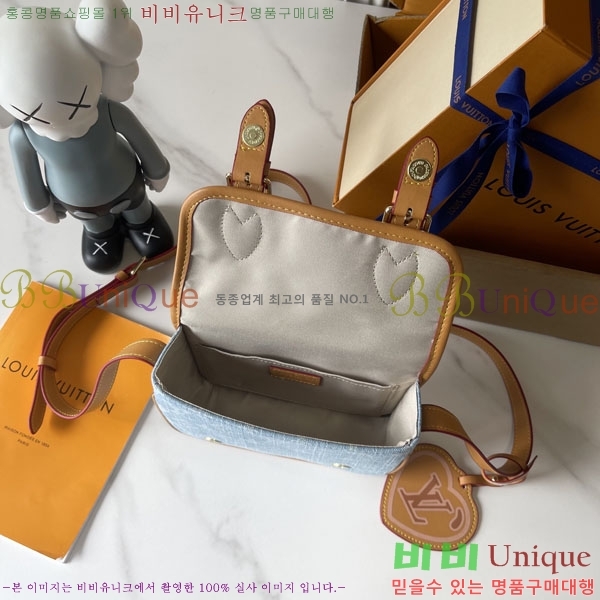 ����*��  SATCHEL ũ�ν��� M2A647-001